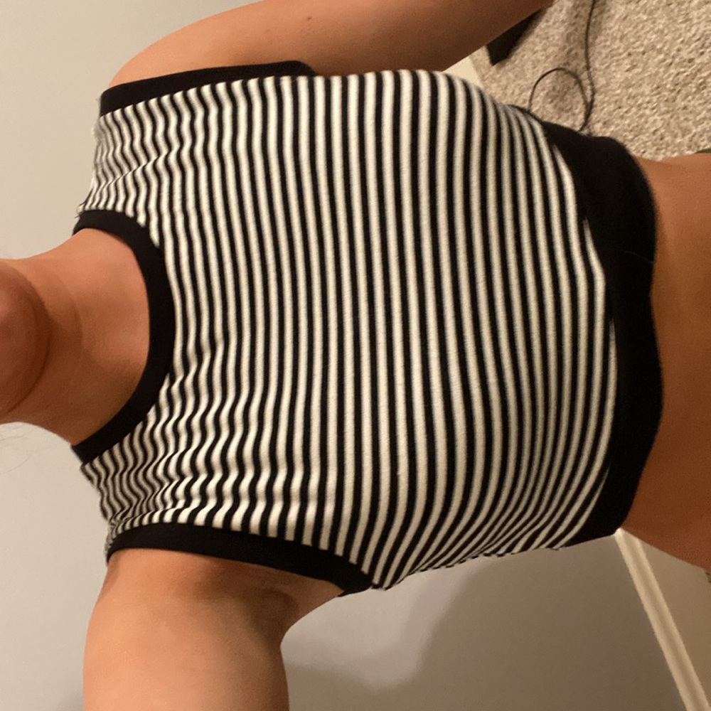 Forever 21 cross over top